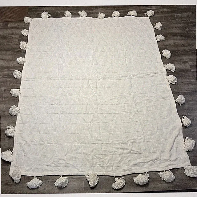 Amity Home Bedspread Twin Coverlet White 100% Cotton Boho Tassel Textured 88x70