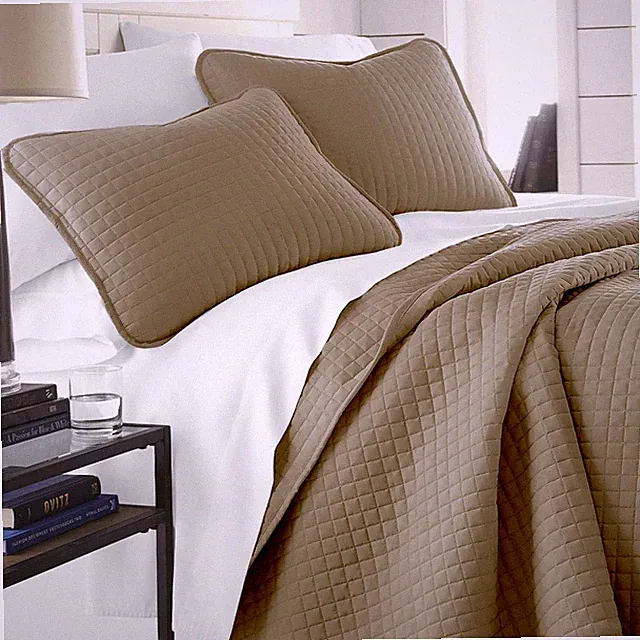Inc. Full/Queen Quilt Set with 2 Matching Pillow Shams, Lightweight Full Si...