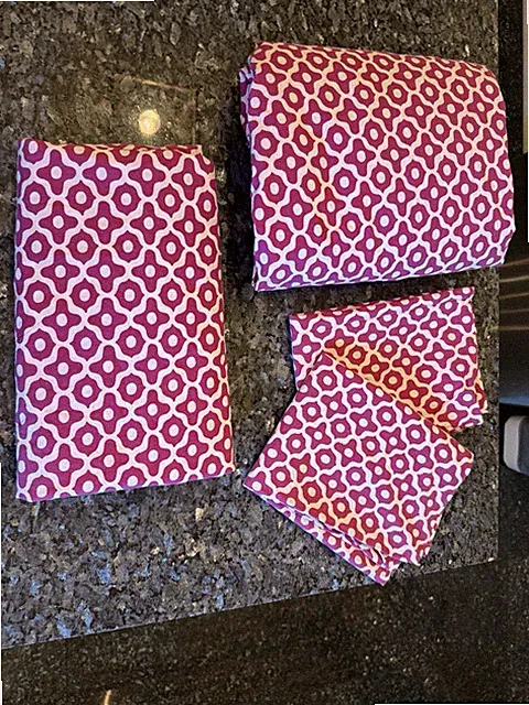 Pottery Barn teen Bohemian GEO Full Size Sheet Set Pink And White Girly