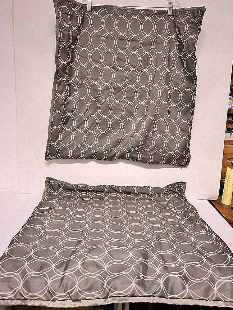 Set of 2 Euro Pillow Shams Gray White Geometric Circle Pattern 25x25 Bedding